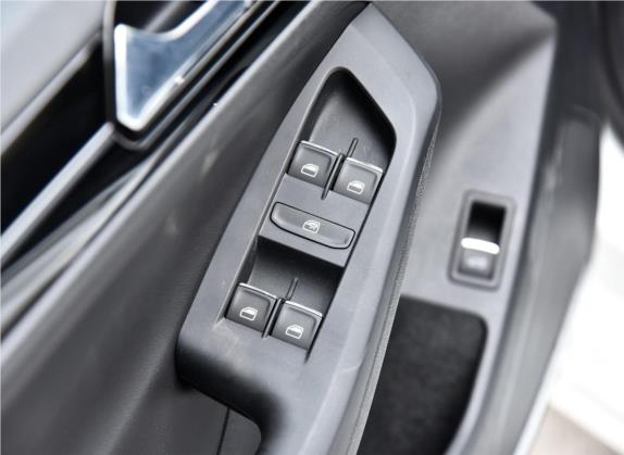 速腾 2018款 280TSI DSG豪华型 车厢座椅   门窗控制