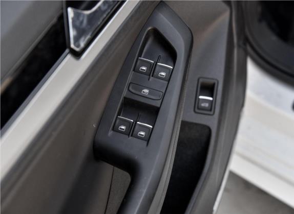速腾 2018款 280TSI DSG熠动版 车厢座椅   门窗控制