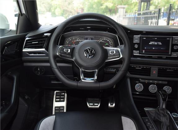 速腾 2019款 280TSI DSG R-Line 国V 中控类   驾驶位