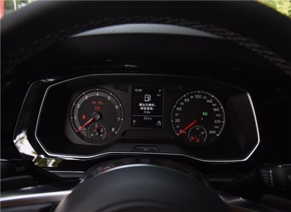 速腾 2019款 280TSI DSG R-Line 国V 中控类   仪表盘