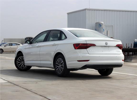 速腾 2019款 200TSI 手动舒适型 国V 外观   斜后