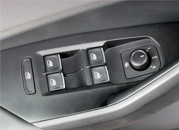 速腾 2019款 200TSI 手动舒适型 国V 车厢座椅   门窗控制