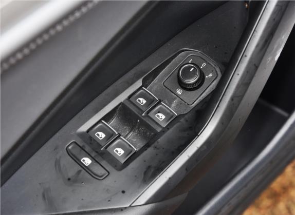 速腾 2019款 200TSI DSG舒适型 国V 车厢座椅   门窗控制