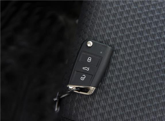 速腾 2019款 200TSI 手动时尚型 国VI 其他细节类   钥匙