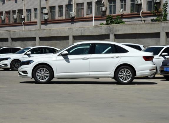 速腾 2019款 200TSI 手动时尚型 国VI 外观   正侧