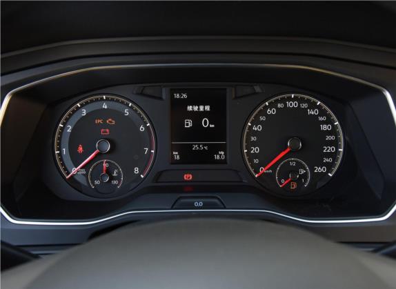 速腾 2019款 200TSI 手动时尚型 国VI 中控类   仪表盘