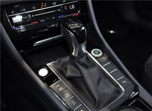 速腾 2019款 280TSI DSG豪华型 国VI 中控类   挡把