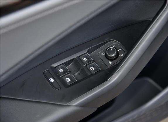 速腾 2019款 280TSI DSG豪华型 国VI 车厢座椅   门窗控制