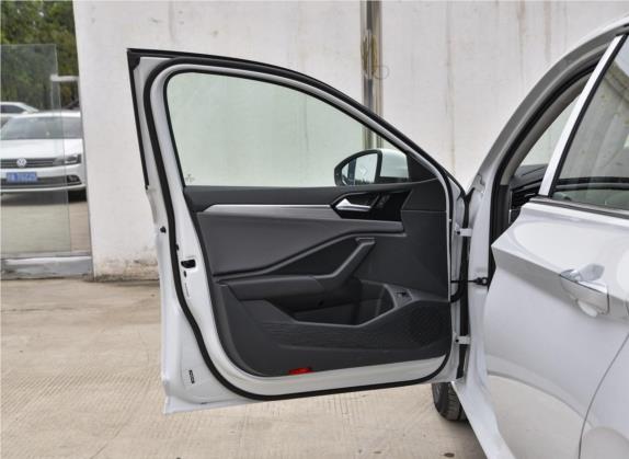 速腾 2020款 200TSI 手动舒适型 国VI 车厢座椅   前门板
