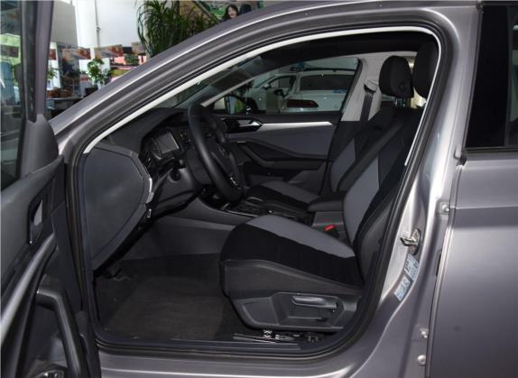 速腾 2020款 200TSI DSG舒适型 国V 车厢座椅   前排空间