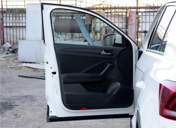 T-ROC探歌 2018款 200TSI 手动两驱时尚型 国V 车厢座椅   前门板