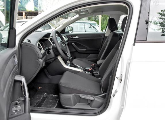 T-ROC探歌 2018款 230TSI DSG两驱时尚型 国V 车厢座椅   前排空间