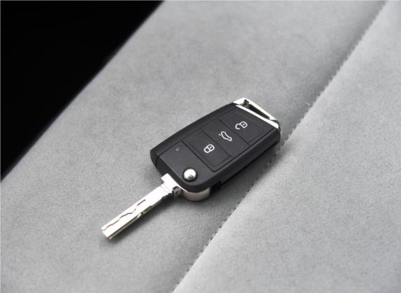 T-ROC探歌 2019款 280TSI DSG两驱R-Line Pro 其他细节类   钥匙