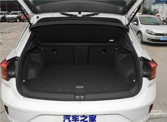 T-ROC探歌 2019款 280TSI DSG两驱R-Line Pro 车厢座椅   后备厢