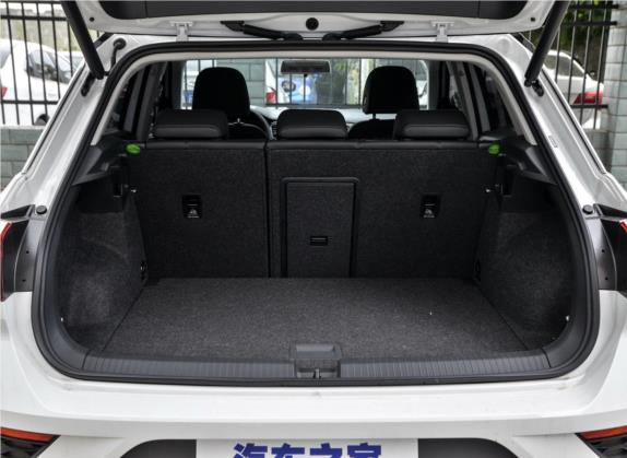 T-ROC探歌 2019款 280TSI DSG两驱舒适型 国VI 车厢座椅   后备厢