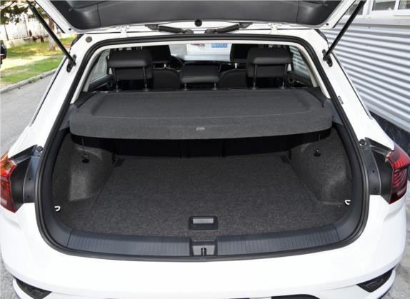T-ROC探歌 2019款 280TSI DSG四驱舒适型 国V 车厢座椅   后备厢