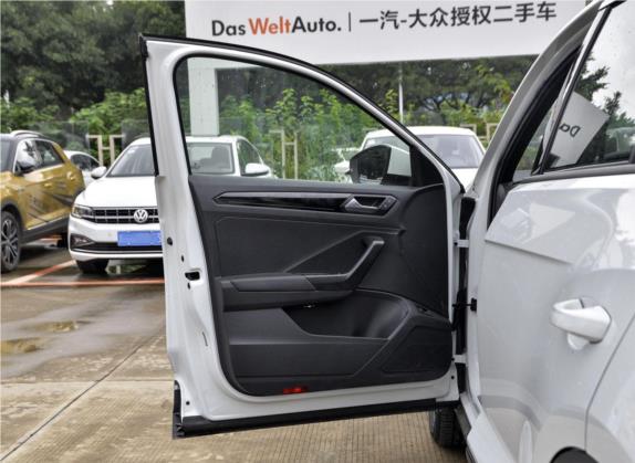 T-ROC探歌 2019款 280TSI DSG四驱豪华型 国VI 车厢座椅   前门板