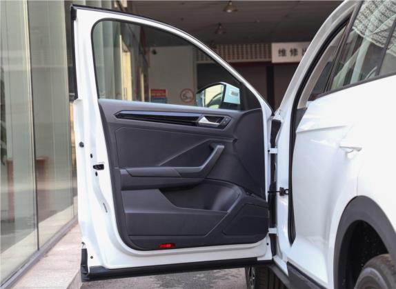T-ROC探歌 2020款 280TSI DSG两驱舒适型 车厢座椅   前门板
