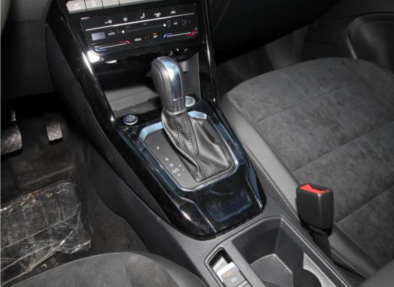 T-ROC探歌 2021款 280TSI DSG两驱豪华智联版 中控类   挡把