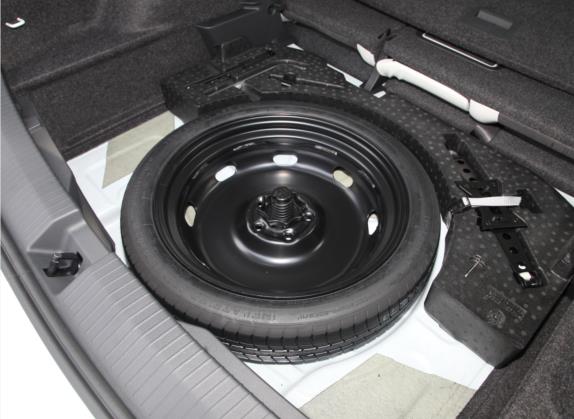 T-ROC探歌 2021款 改款 280TSI DSG四驱豪华智联版 其他细节类   备胎