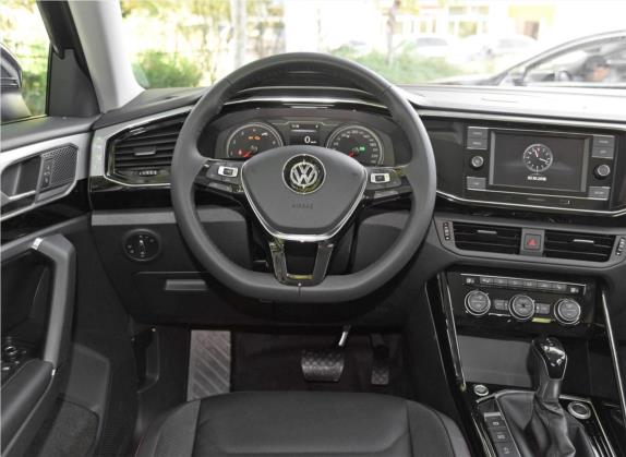 探岳 2019款 330TSI 两驱豪华型 国V 中控类   驾驶位