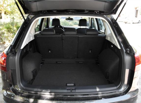 探岳 2019款 330TSI 两驱豪华型 国V 车厢座椅   后备厢