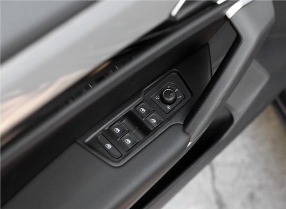探岳 2019款 330TSI 两驱豪华型 国V 车厢座椅   门窗控制