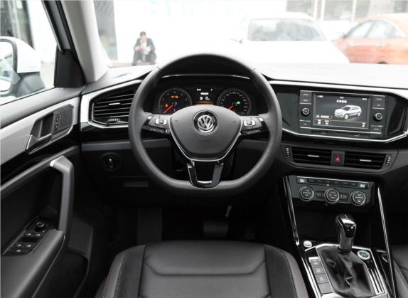 探岳 2019款 330TSI 四驱豪华型 国V 中控类   驾驶位