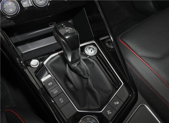 探岳 2019款 380TSI 四驱旗舰型 国VI 中控类   挡把
