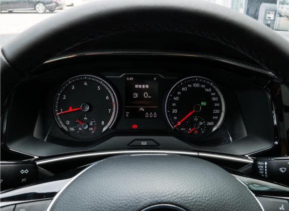 探岳 2021款 330TSI 两驱豪华智联版 中控类   仪表盘