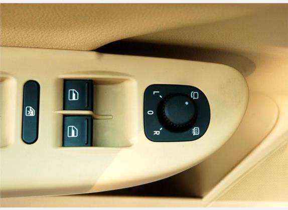迈腾 2007款 1.8TSI 自动技术型 车厢座椅   门窗控制