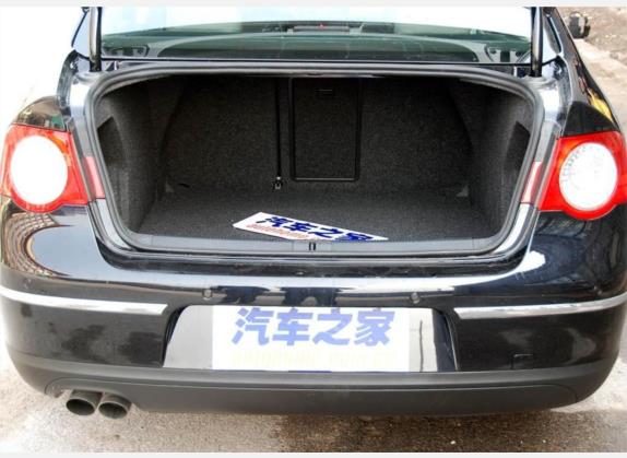 迈腾 2009款 2.0TSI DSG豪华型 车厢座椅   后备厢