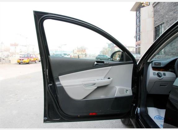 迈腾 2009款 2.0TSI DSG豪华型 车厢座椅   前门板