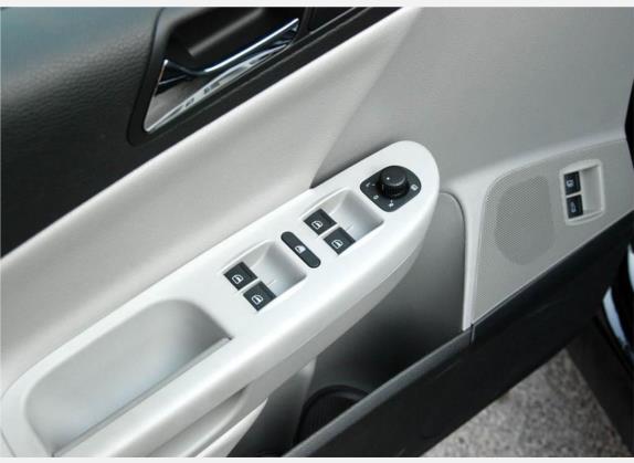 迈腾 2009款 2.0TSI DSG豪华型 车厢座椅   门窗控制