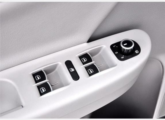迈腾 2011款 1.4TSI 标准型 车厢座椅   门窗控制