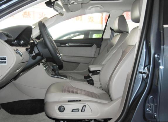 迈腾 2012款 1.8TSI 尊贵型 车厢座椅   前排空间