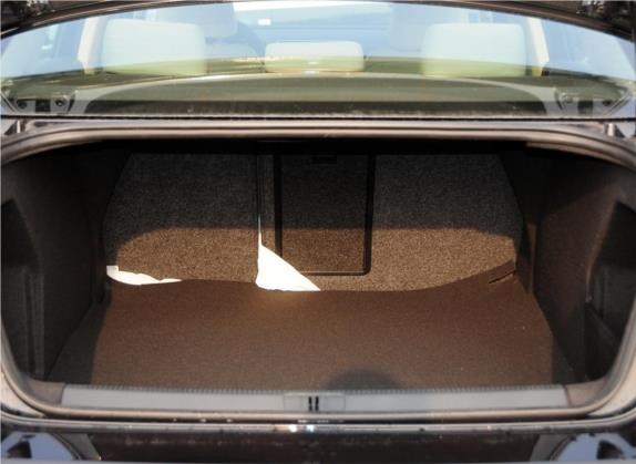 迈腾 2012款 1.4TSI 舒适型 车厢座椅   后备厢