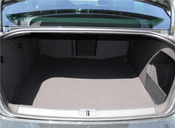 迈腾 2012款 3.0FSI 旗舰型 车厢座椅   后备厢