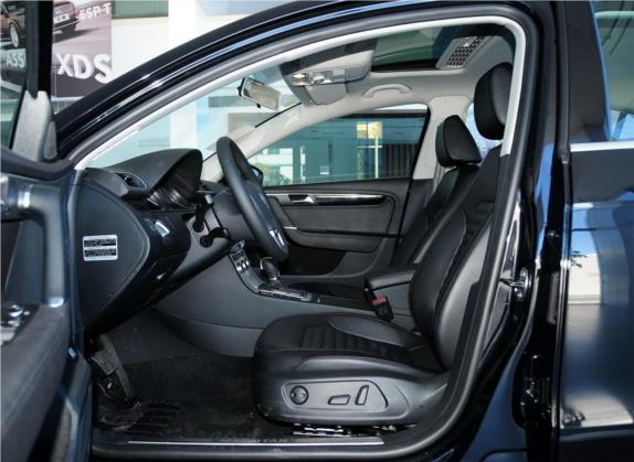 迈腾 2012款 改款 1.4TSI 豪华型 车厢座椅   前排空间
