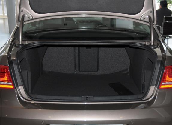 迈腾 2012款 改款 1.8TSI 豪华型 车厢座椅   后备厢