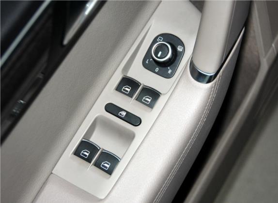 迈腾 2012款 改款 1.8TSI 尊贵型 车厢座椅   门窗控制