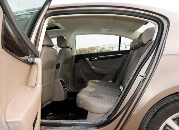 迈腾 2012款 改款 2.0TSI 尊贵型 车厢座椅   后排空间