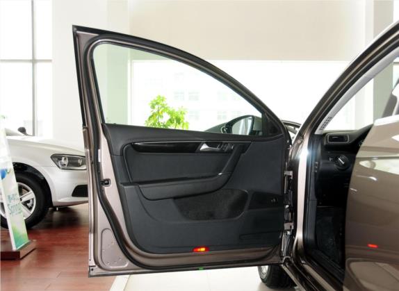 迈腾 2012款 改款 2.0TSI 豪华型 车厢座椅   前门板