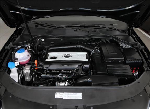迈腾 2013款 1.8TSI 领先型 其他细节类   发动机舱