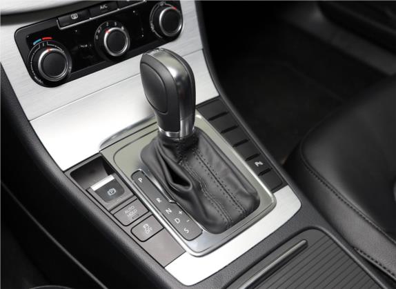 迈腾 2013款 1.8TSI 领先型 中控类   挡把