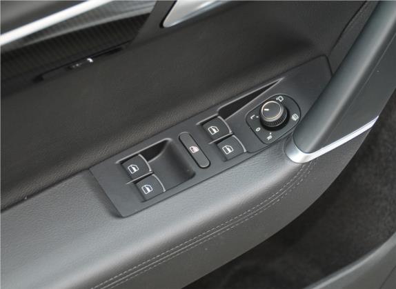 迈腾 2013款 2.0TSI 豪华型 车厢座椅   门窗控制