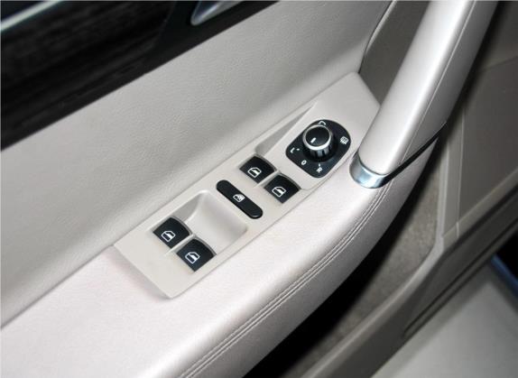 迈腾 2013款 2.0TSI 尊贵型 车厢座椅   门窗控制