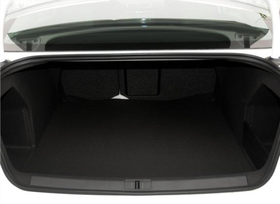 迈腾 2013款 2.0TSI 至尊型 车厢座椅   后备厢