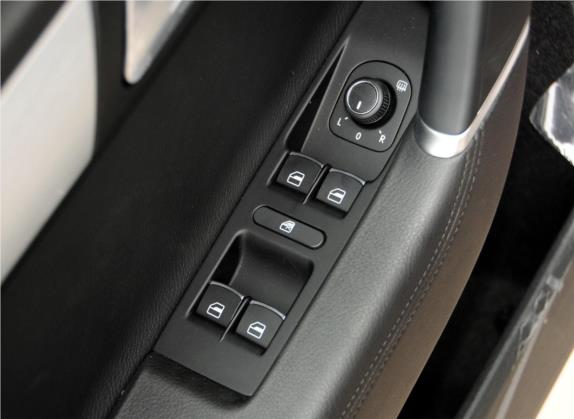 迈腾 2015款 1.8TSI 领先型 车厢座椅   门窗控制