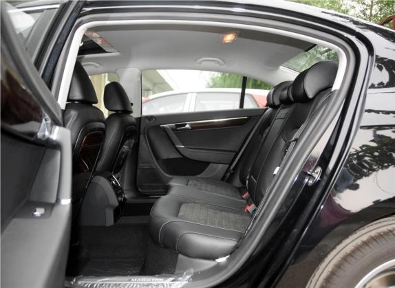 迈腾 2015款 1.8TSI 尊贵型 车厢座椅   后排空间
